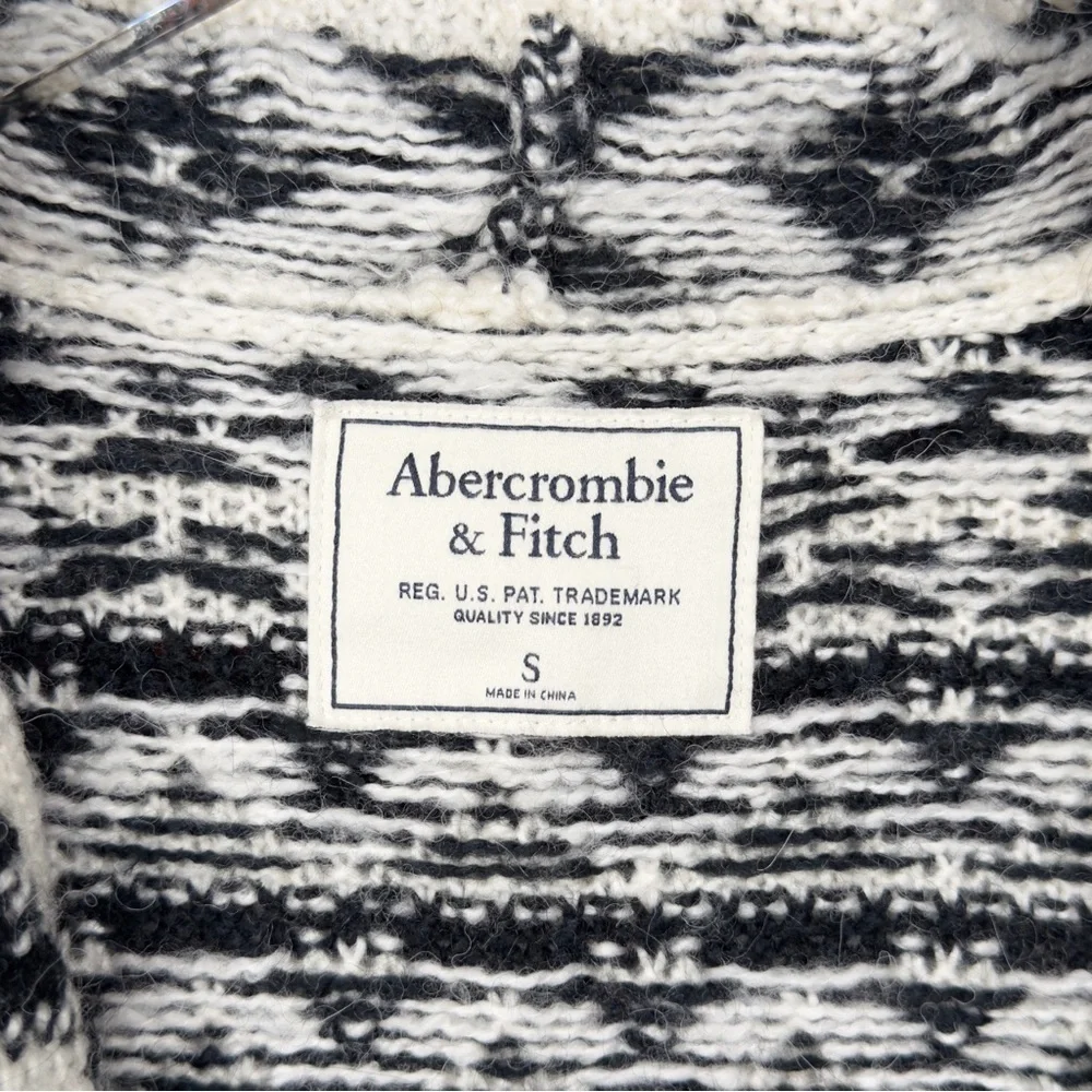 Abercrombie Alpaca Blend Southwest Hooded Cardigan Cozy Cabin Sweater Sz Small